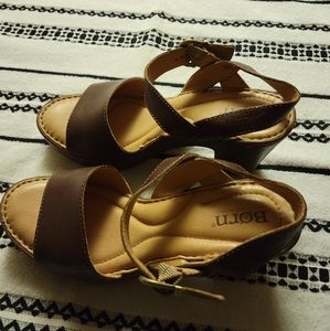 Born leather sandals, size 8, brown